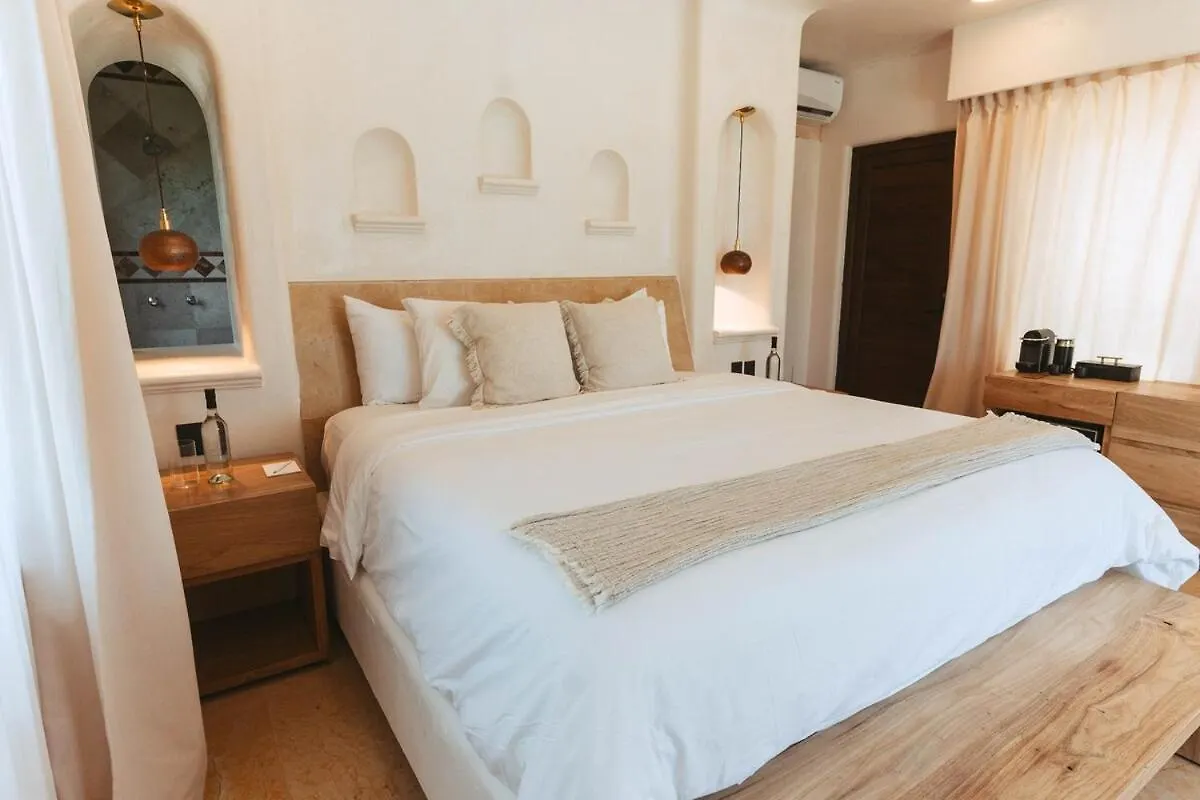 Beachfront Staff N Cook, Luxury 8 Bed Villa In Tulum Balcheil México