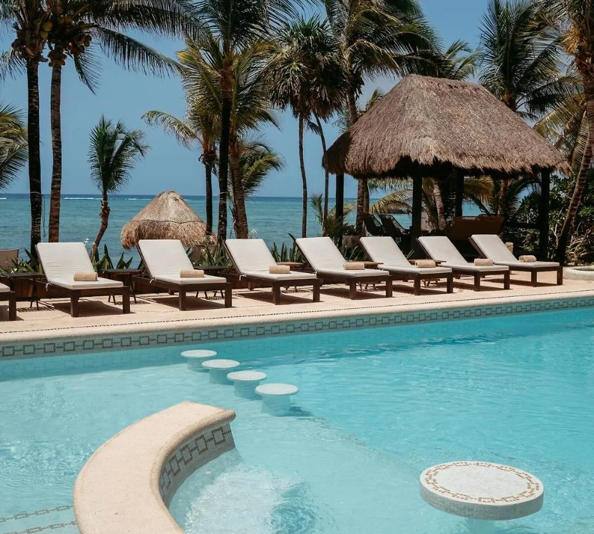 Beachfront Staff N Cook, Luxury 8 Bed Villa In Tulum Balcheil