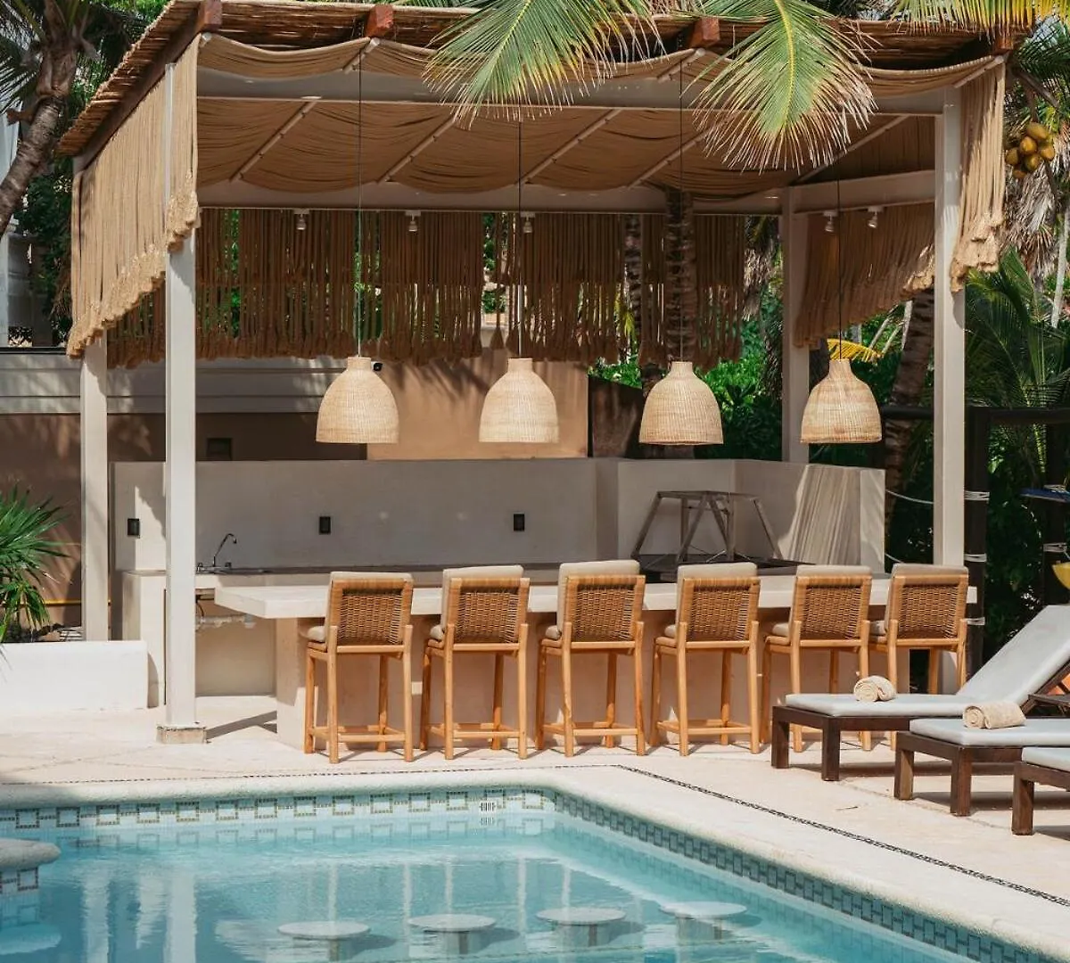 Beachfront Staff N Cook, Luxury 8 Bed Villa In Tulum Balcheil México